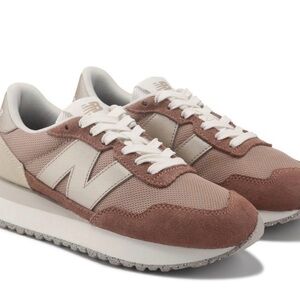 New Balance Retro Runner Sneakers in Dusty Rose and Cream